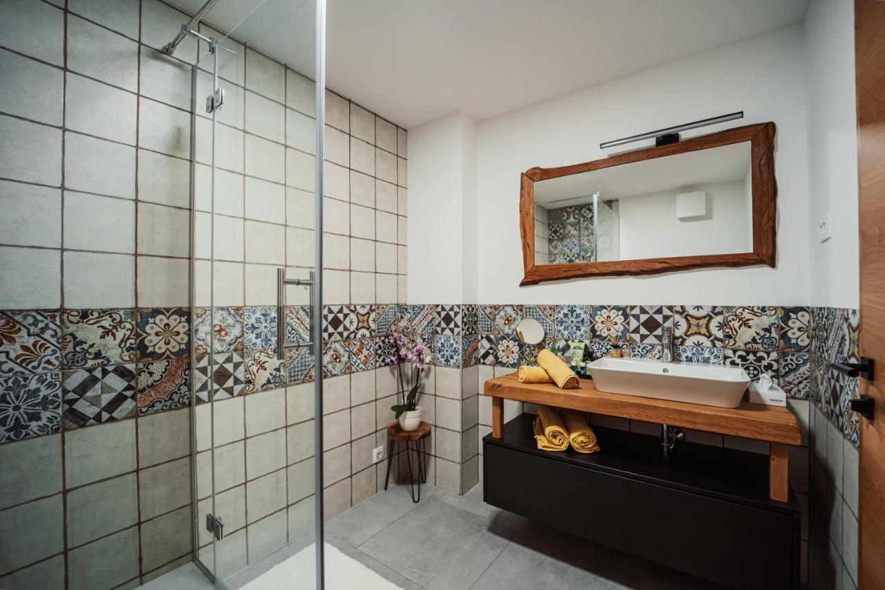 Kocbek Since 1929 Apartamento Sveti Jurij ob Scavnici Exterior foto