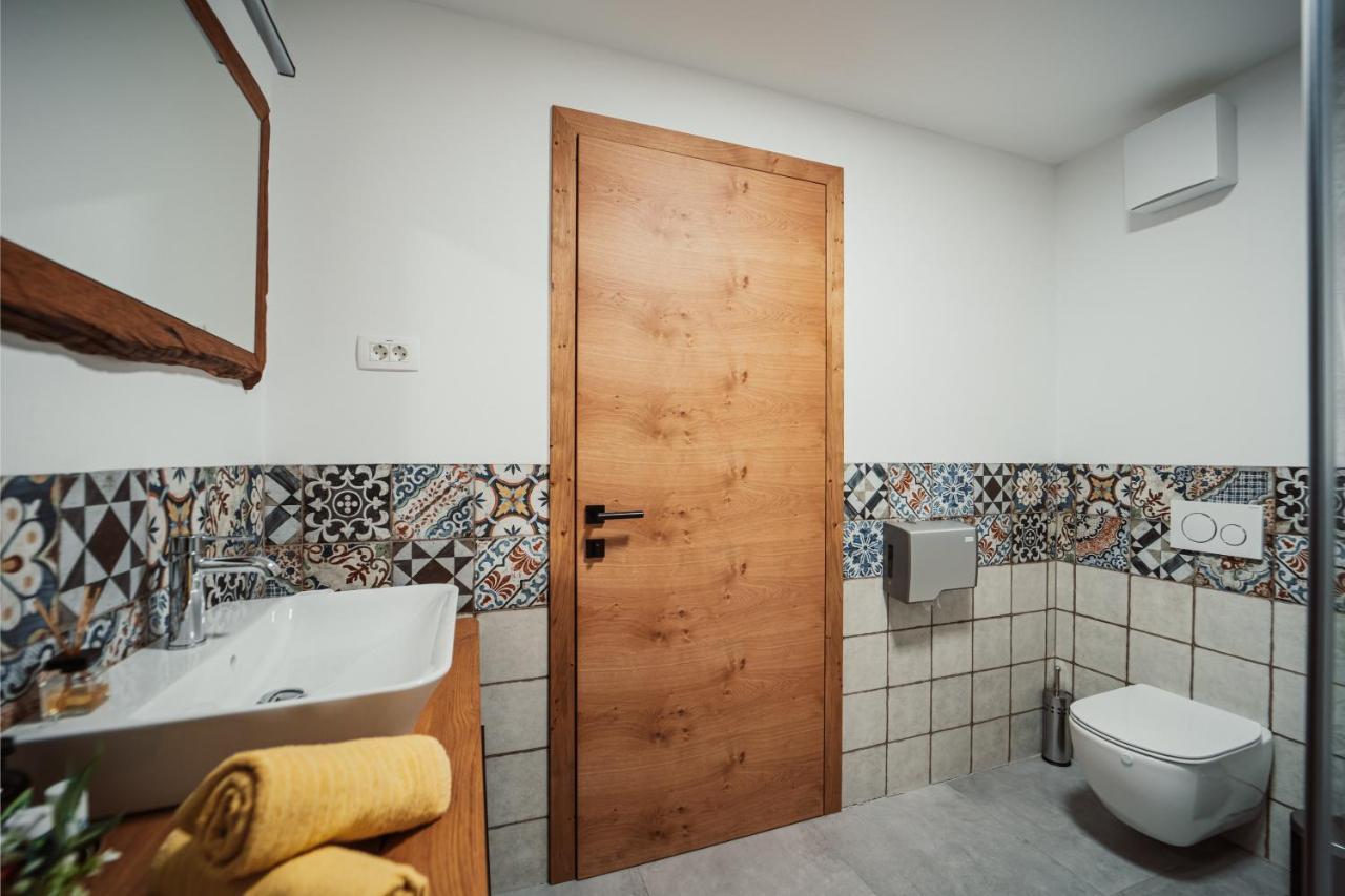 Kocbek Since 1929 Apartamento Sveti Jurij ob Scavnici Exterior foto